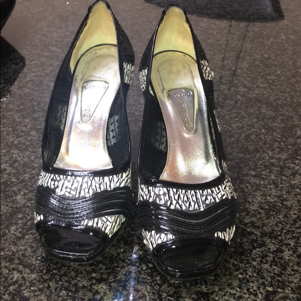 White and black striped 3 inch heel